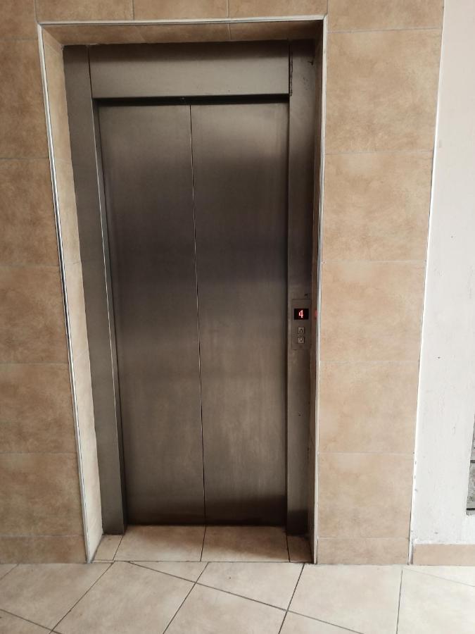 Jj Homes - Podium Heights Apartment,
